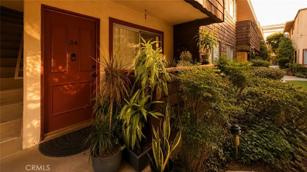 5349 Newcastle #34 Encino, CA 91316