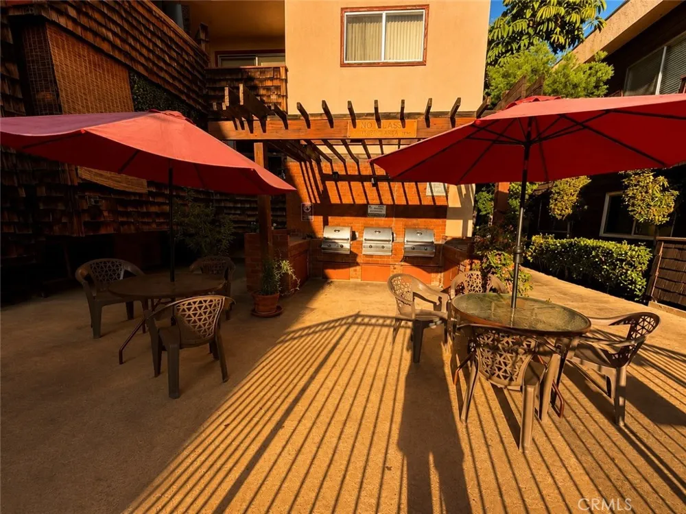 5349 Newcastle #34 Encino, CA 91316