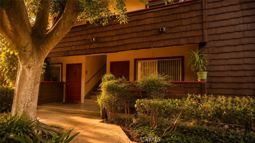 5349 Newcastle #34 Encino, CA 91316
