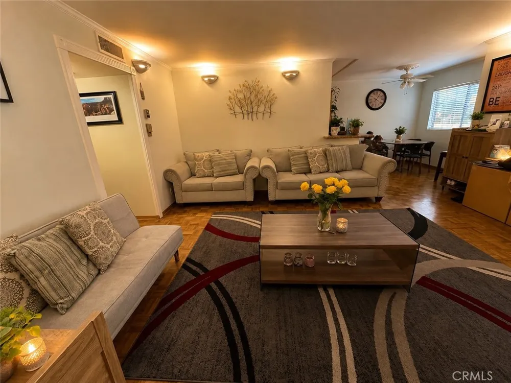 5349 Newcastle #34 Encino, CA 91316