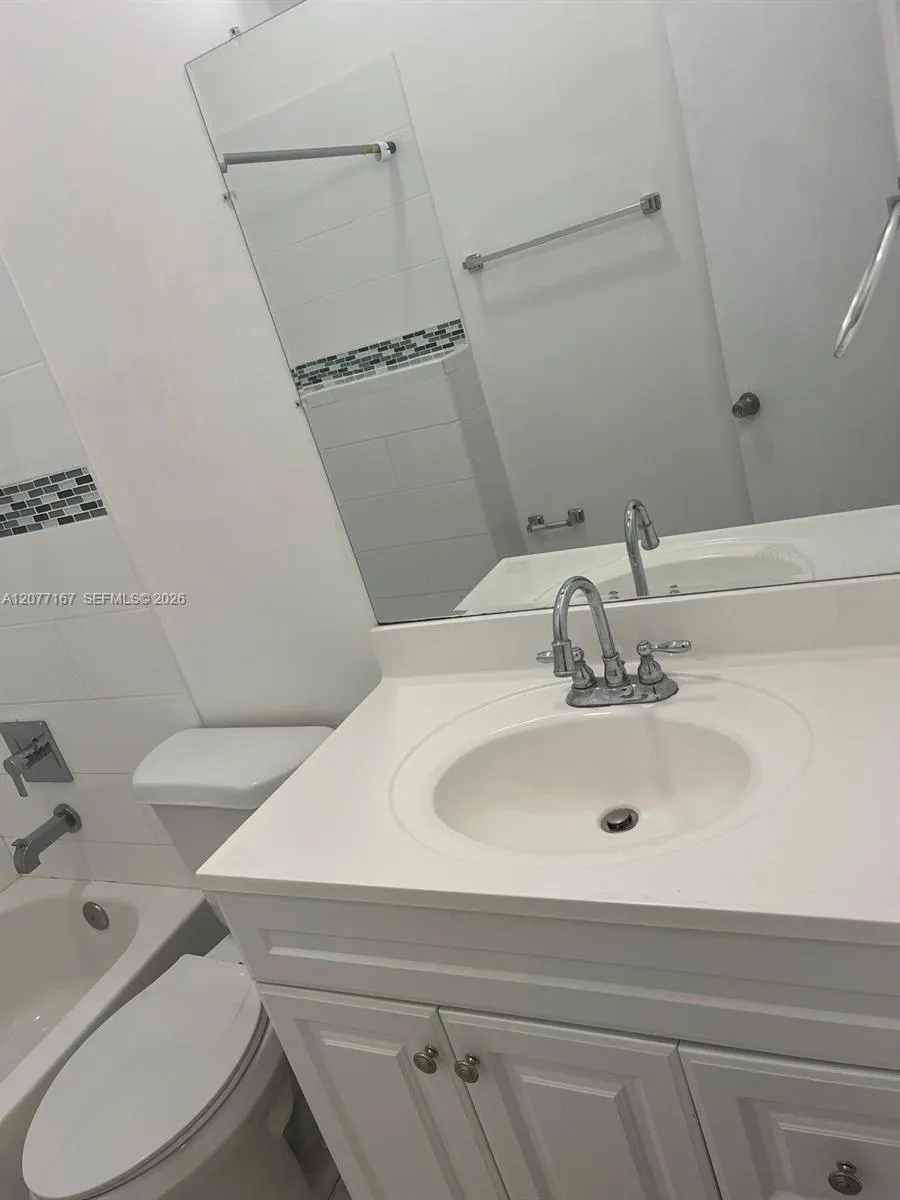 7133 SW 109th Ct Miami, FL 33173