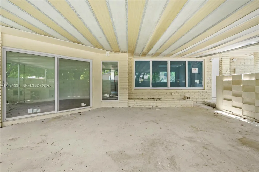 1701 NW 19th Ave #1701 Miami, FL 33125