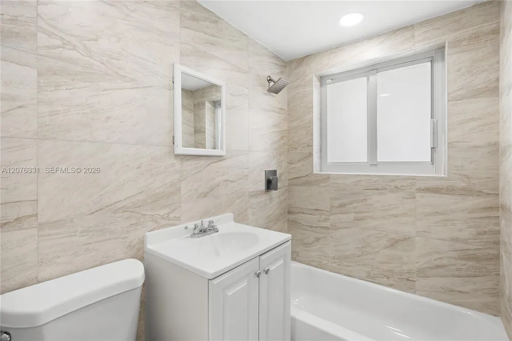 1701 NW 19th Ave #1701 Miami, FL 33125
