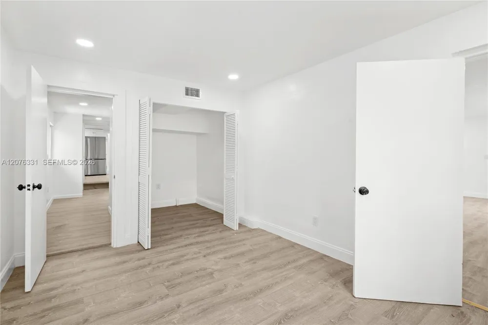 1701 NW 19th Ave #1701 Miami, FL 33125