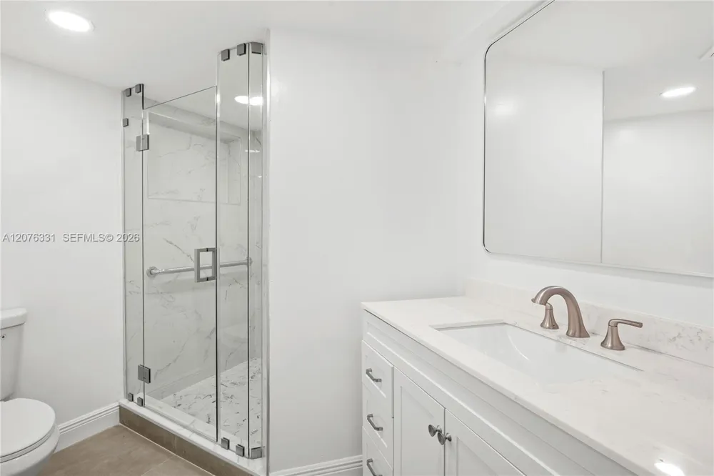 1701 NW 19th Ave #1701 Miami, FL 33125