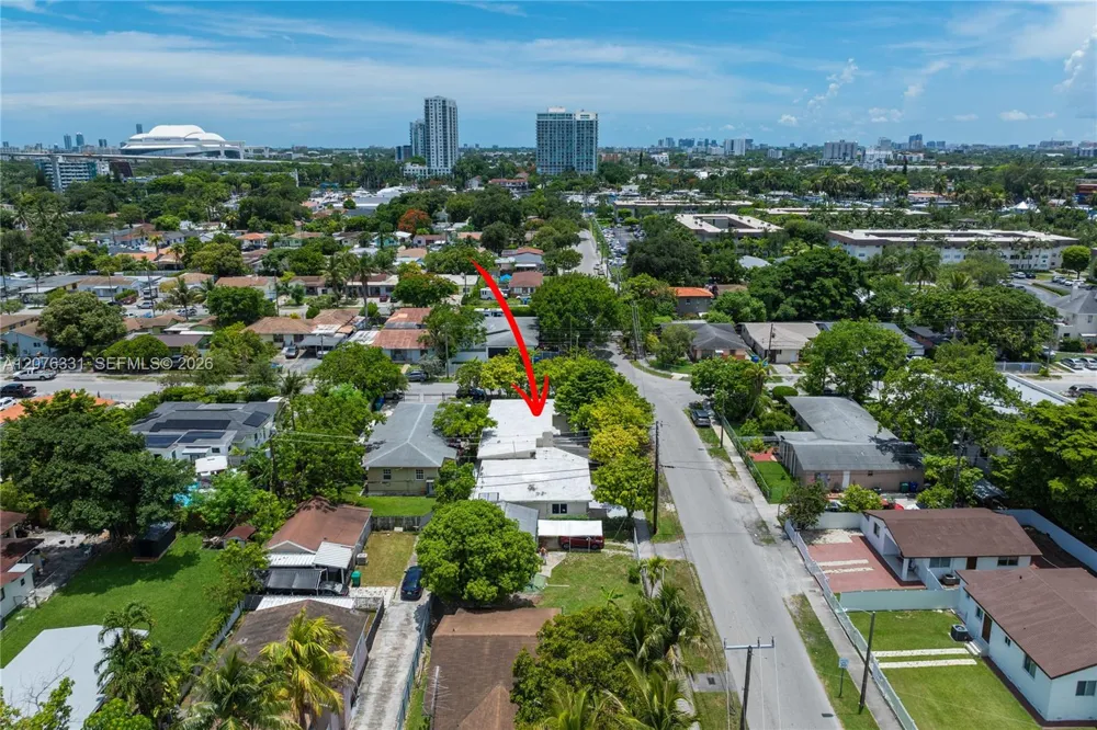 1701 NW 19th Ave #1701 Miami, FL 33125