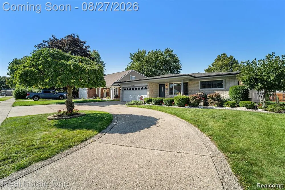 13167 Kozak Drive Sterling Heights City, MI 48312