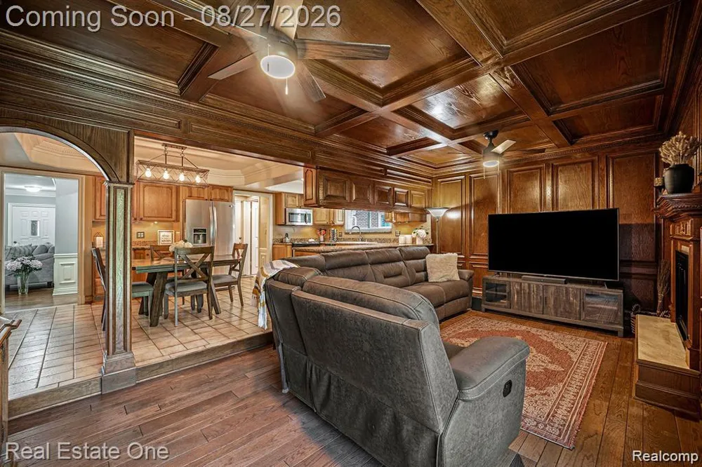 13167 Kozak Drive Sterling Heights City, MI 48312
