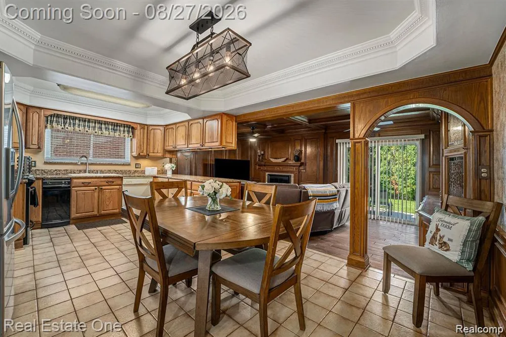 13167 Kozak Drive Sterling Heights City, MI 48312