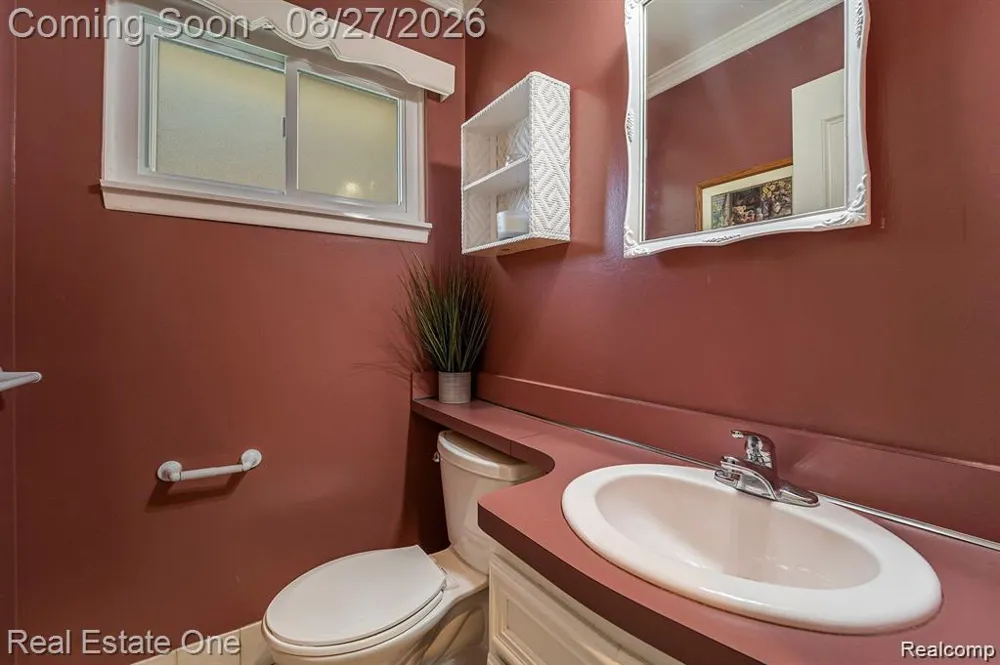 13167 Kozak Drive Sterling Heights City, MI 48312