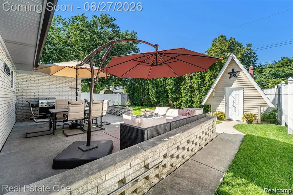 13167 Kozak Drive Sterling Heights City, MI 48312