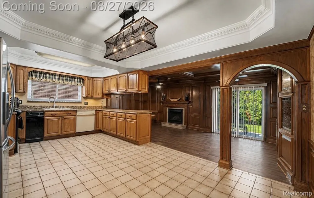 13167 Kozak Drive Sterling Heights City, MI 48312