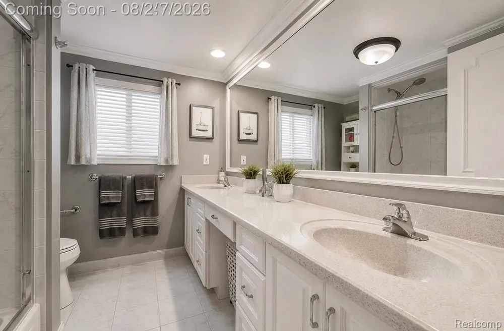 13167 Kozak Drive Sterling Heights City, MI 48312