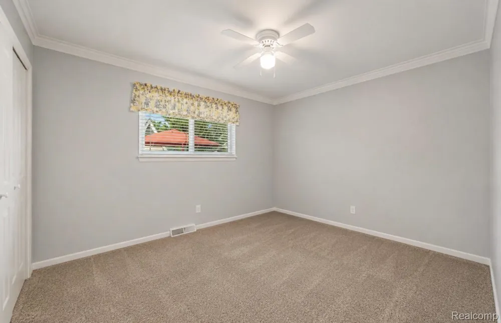 13167 Kozak Drive Sterling Heights City, MI 48312