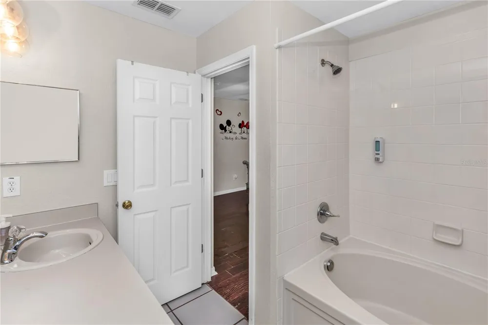 712 CALABRIA AVENUE Davenport, FL 33897