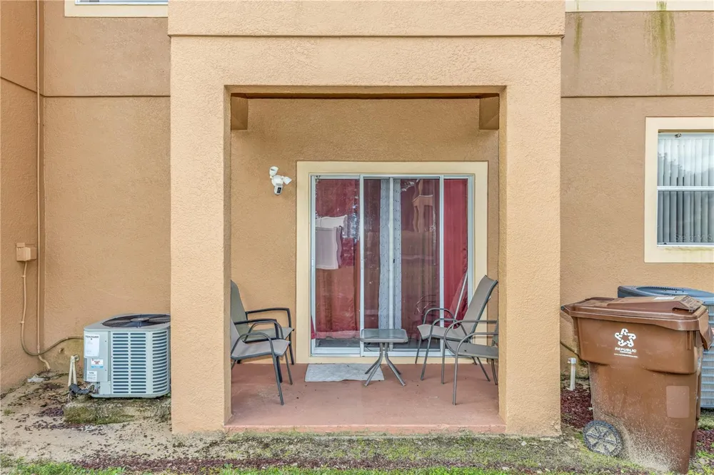 712 CALABRIA AVENUE Davenport, FL 33897