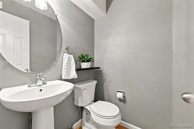 5910 Dunraven Way Golden, CO 80403