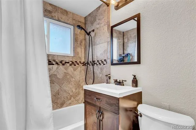 6115 Garrison Street Arvada, CO 80004