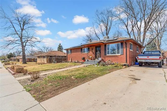 6115 Garrison Street Arvada, CO 80004