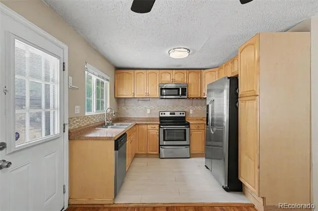 105 Linden Drive Colorado Springs, CO 80911