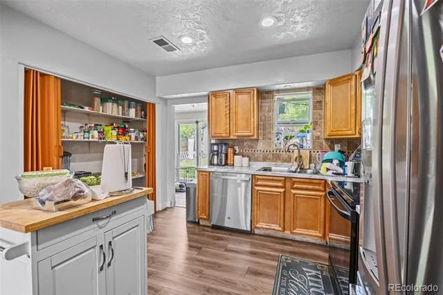 3475 W Dakota Avenue Denver, CO 80219