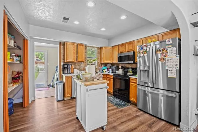 3475 W Dakota Avenue Denver, CO 80219