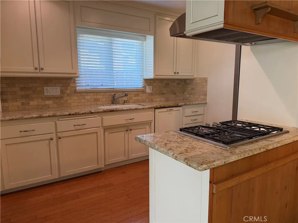 515 W Marbury Covina, CA 91723