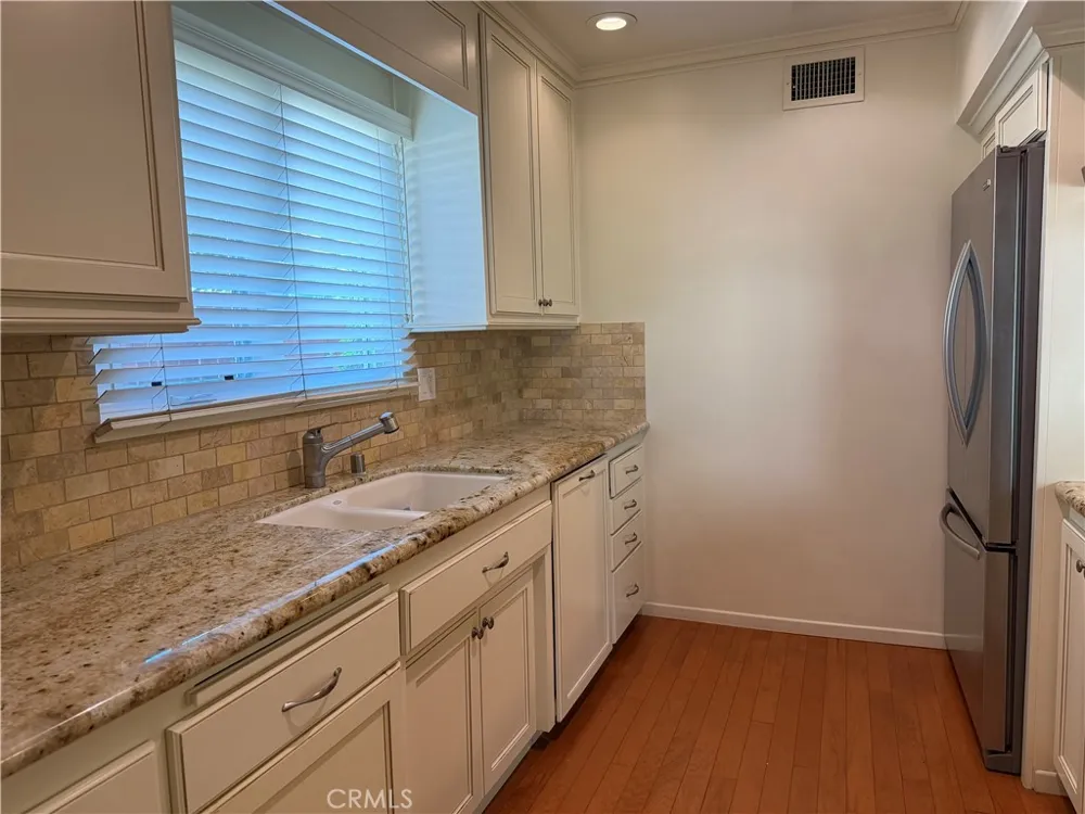 515 W Marbury Covina, CA 91723