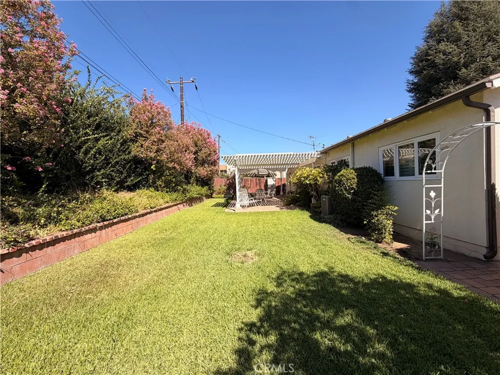 515 W Marbury Covina, CA 91723