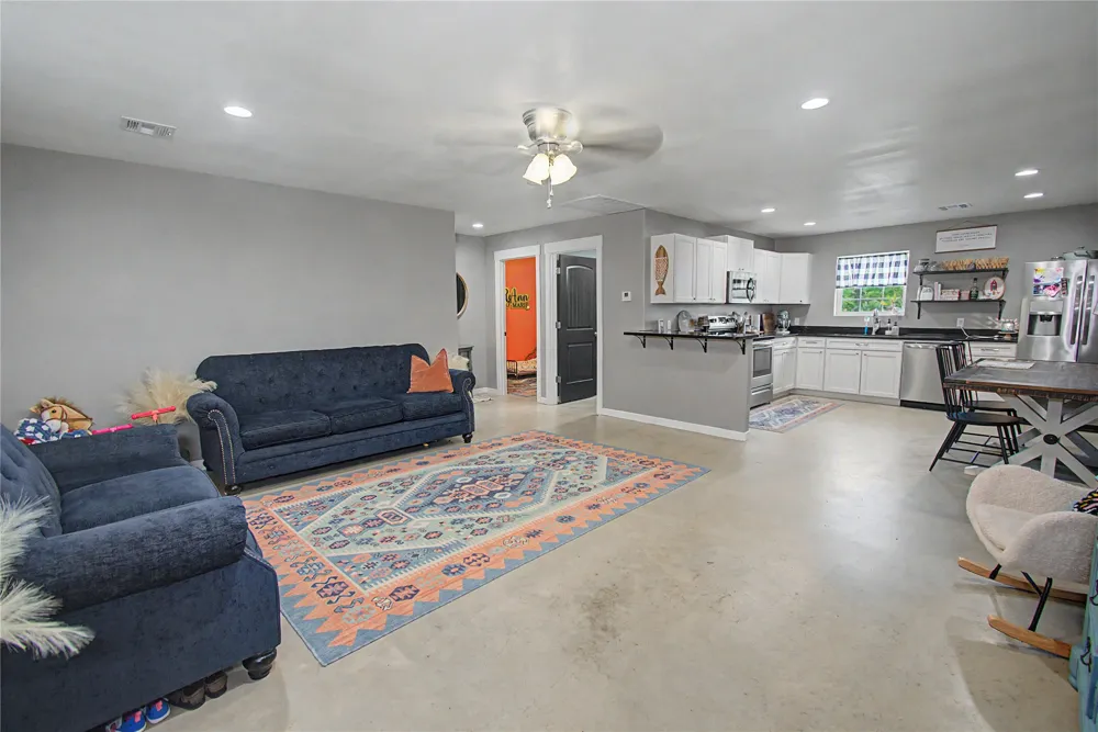 11732 Oktaha Road Oktaha, OK 74450