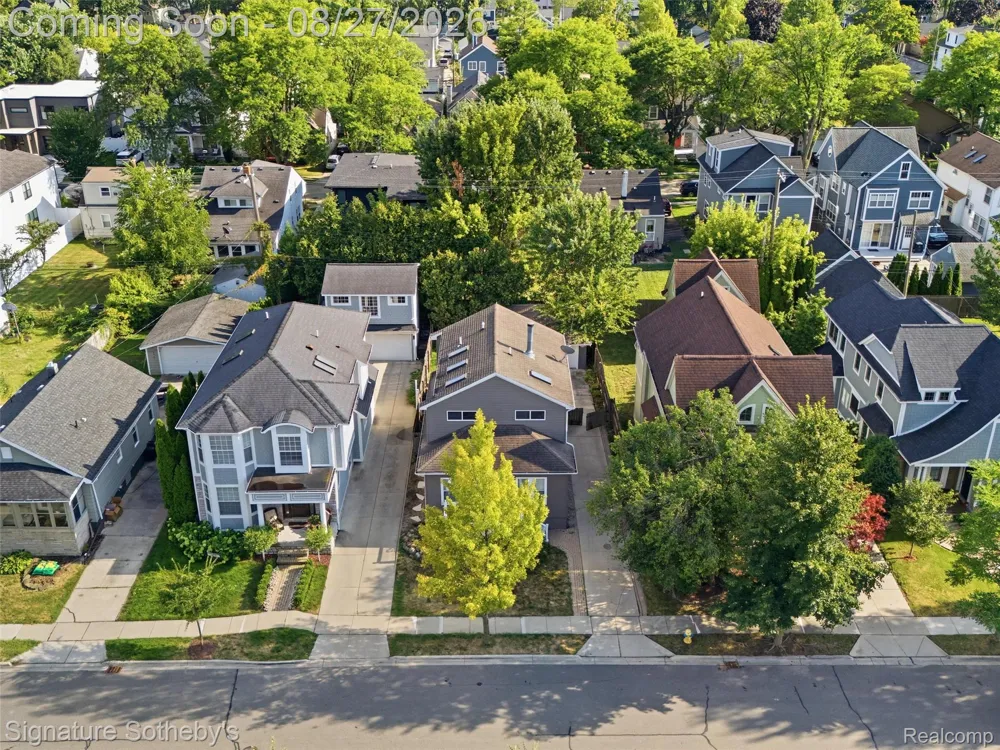 1444 Holland Street Birmingham City, MI 48009
