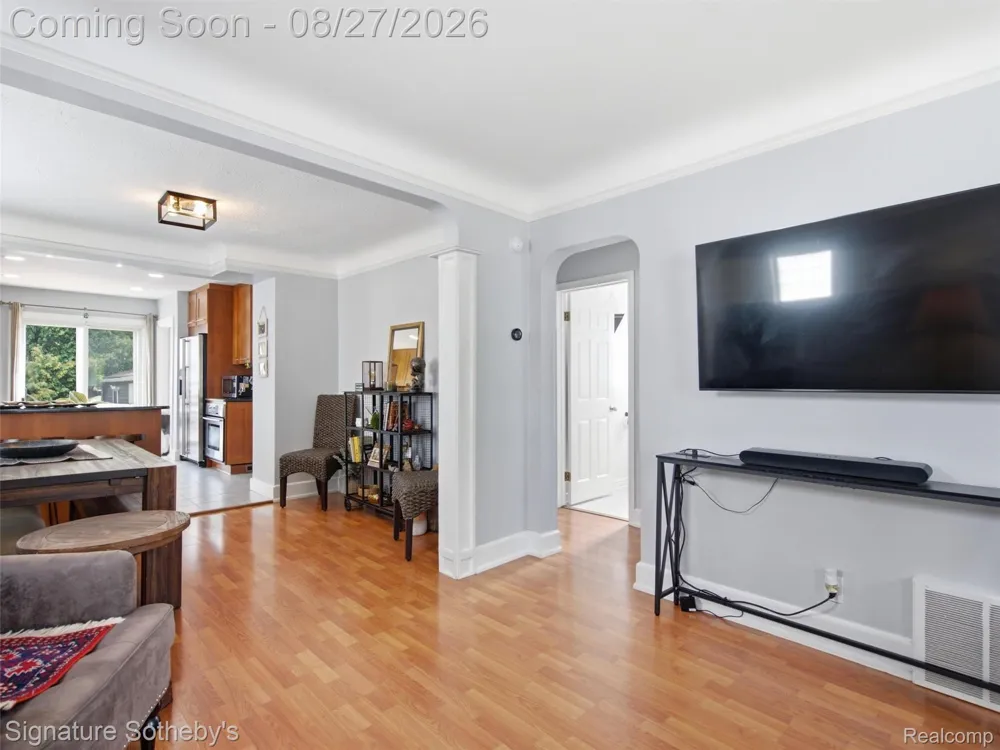 1444 Holland Street Birmingham City, MI 48009
