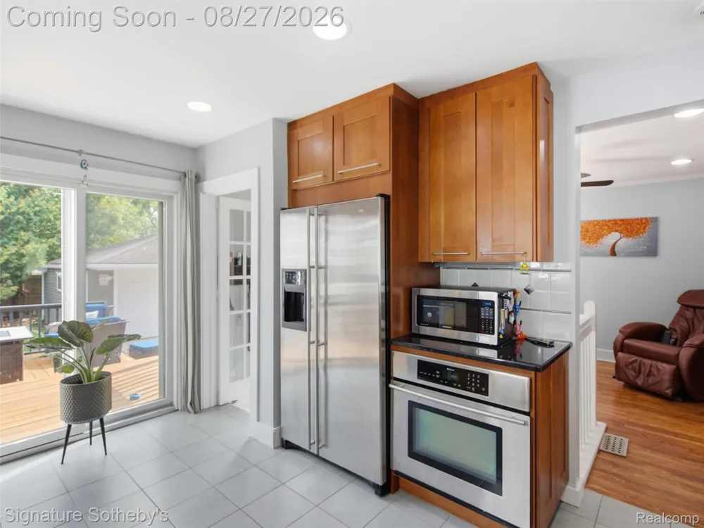 1444 Holland Street Birmingham City, MI 48009