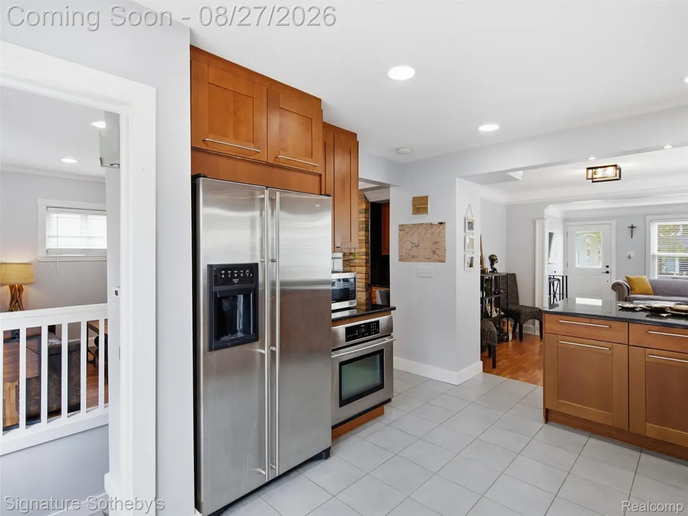 1444 Holland Street Birmingham City, MI 48009