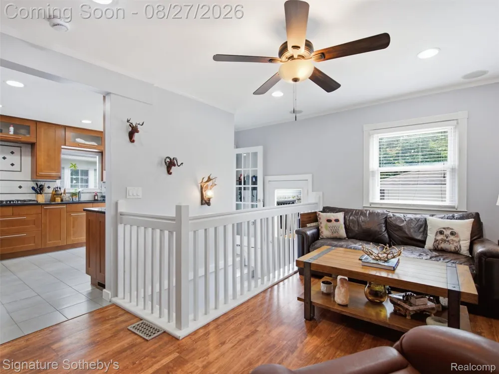 1444 Holland Street Birmingham City, MI 48009