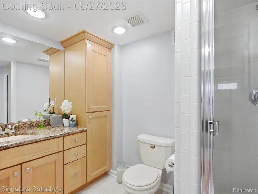 1444 Holland Street Birmingham City, MI 48009