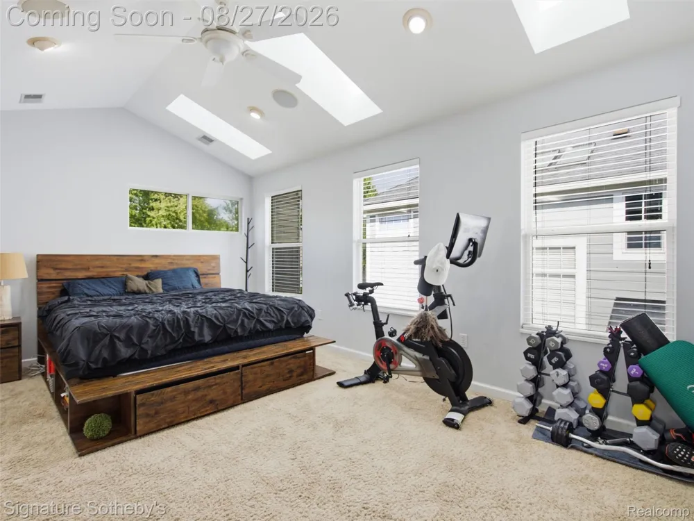 1444 Holland Street Birmingham City, MI 48009