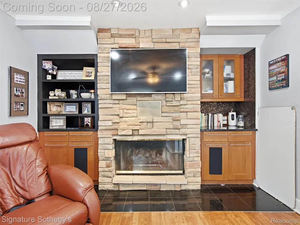 1444 Holland Street Birmingham City, MI 48009