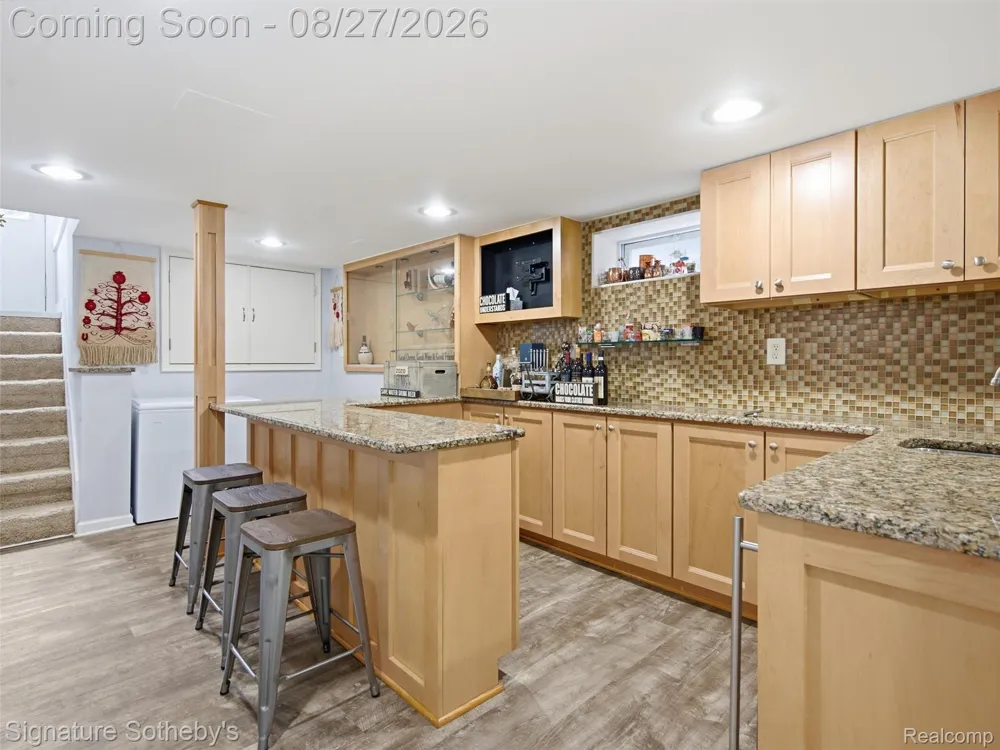 1444 Holland Street Birmingham City, MI 48009