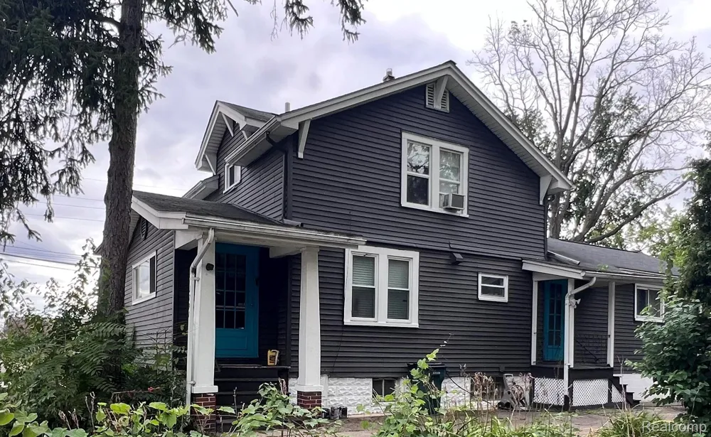 1791 E Saratoga Street Ferndale City, MI 48220