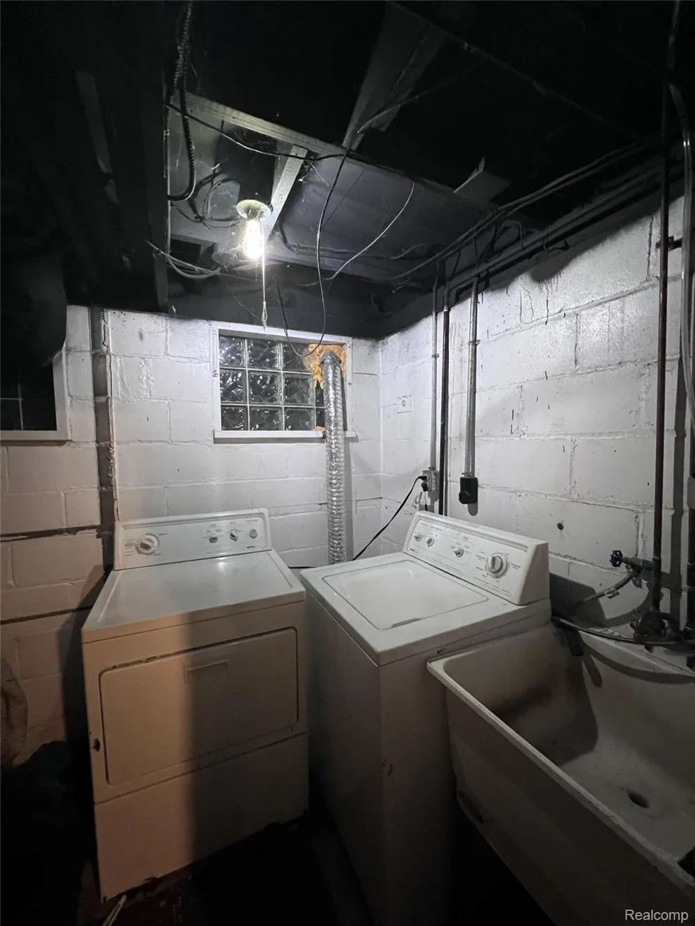 1791 E Saratoga Street Ferndale City, MI 48220