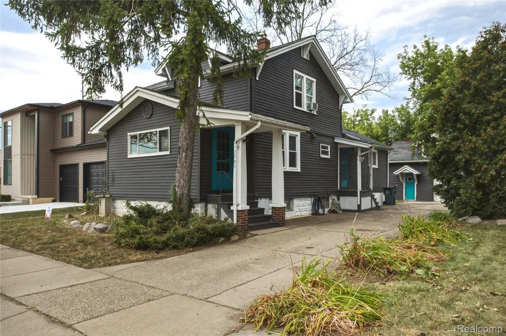 1791 E Saratoga Street Ferndale City, MI 48220