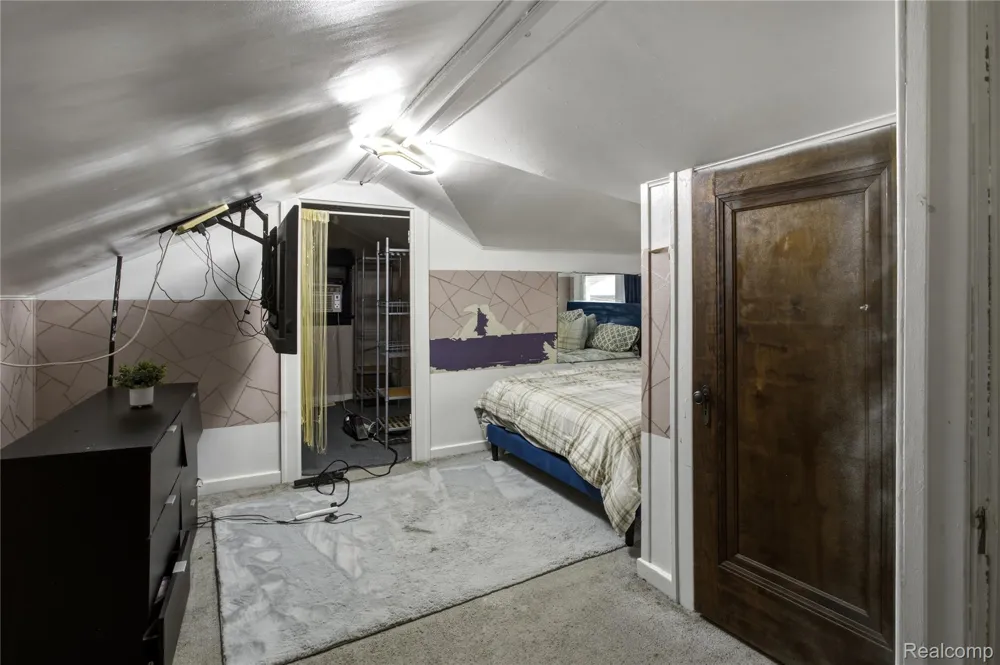 1791 E Saratoga Street Ferndale City, MI 48220