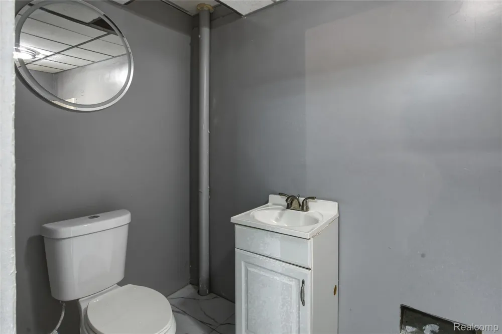 1791 E Saratoga Street Ferndale City, MI 48220