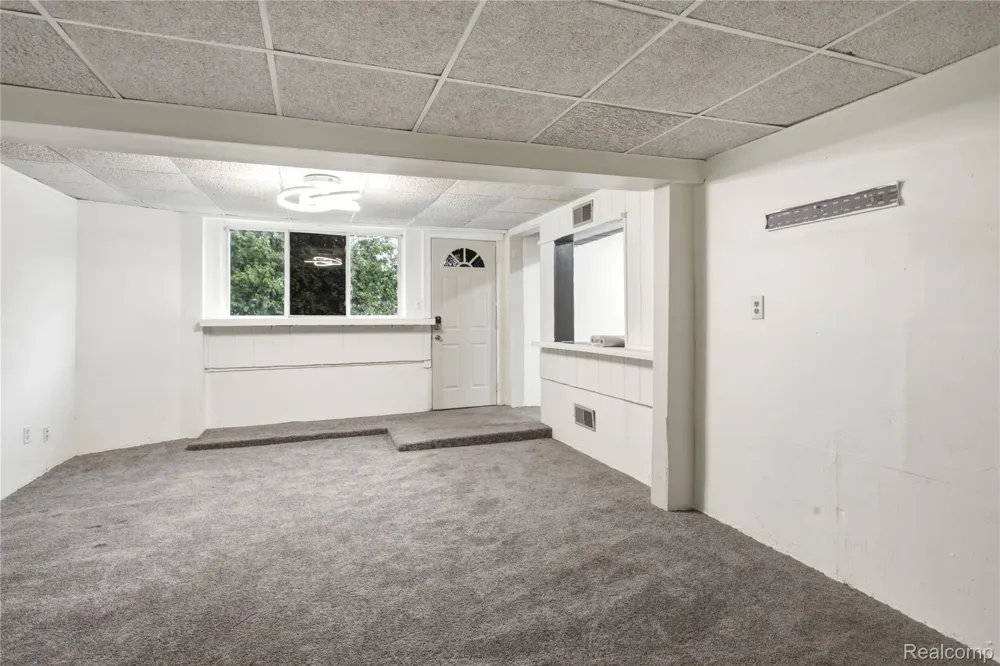 1791 E Saratoga Street Ferndale City, MI 48220