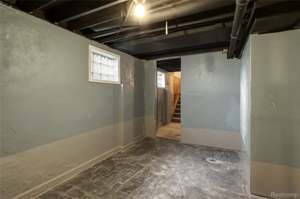 1791 E Saratoga Street Ferndale City, MI 48220