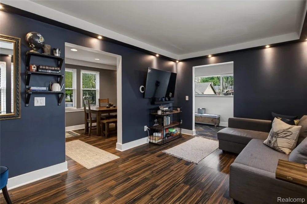 1791 E Saratoga Street Ferndale City, MI 48220