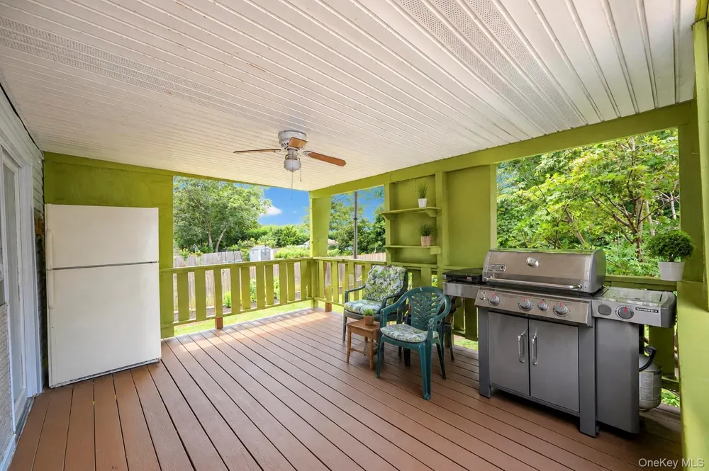 35 Hart Street Port Jefferson Station, NY 11776