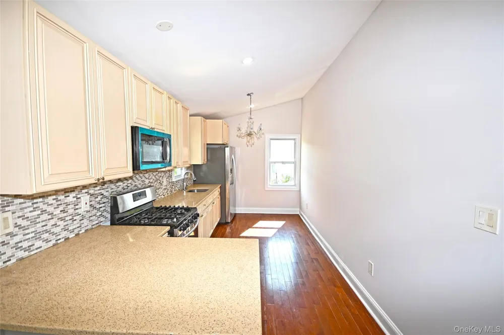 145-29 243rd Street #2 Rosedale, NY 11422