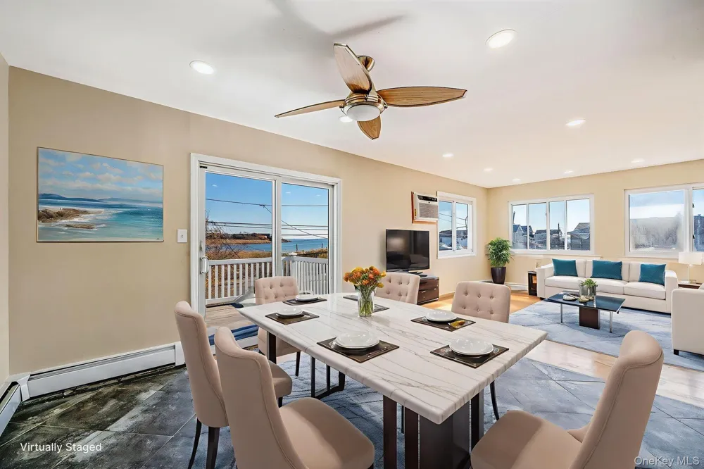 4 Bay Place Lindenhurst, NY 11757